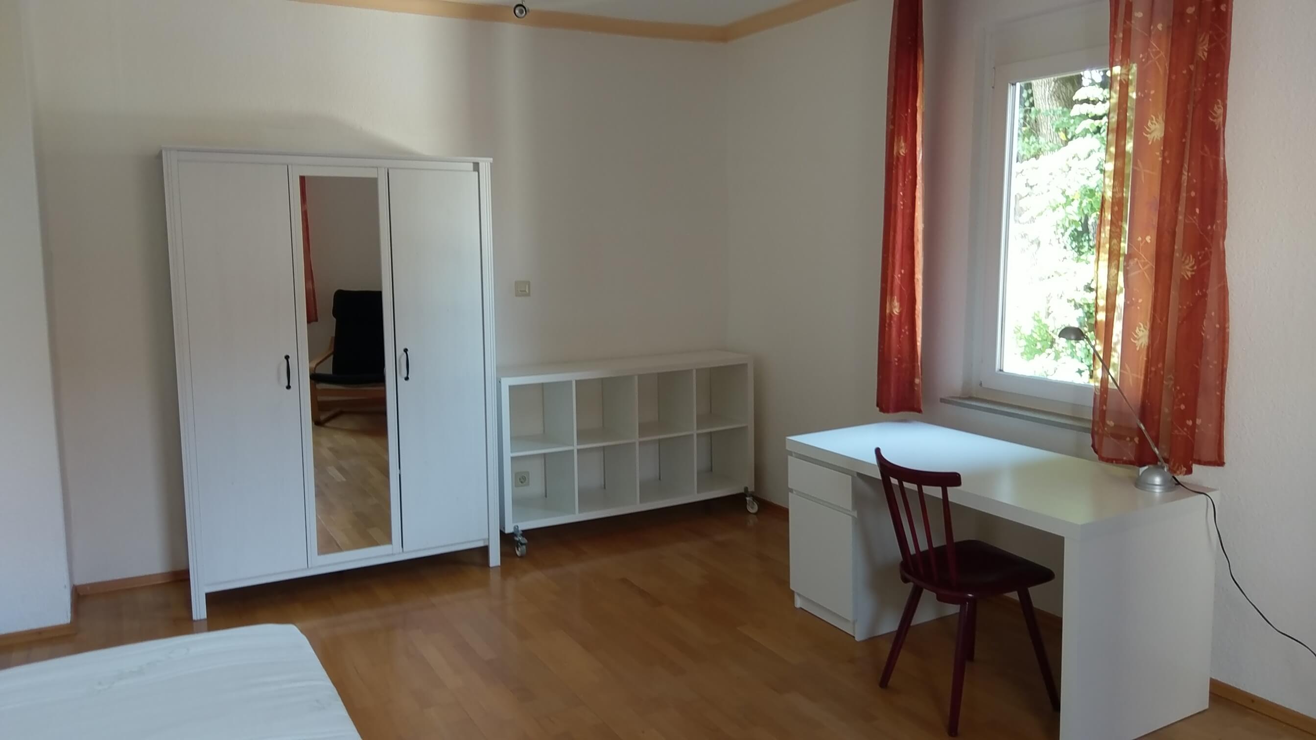 Zimmer 3 im Obergeschoss Neckarsulm